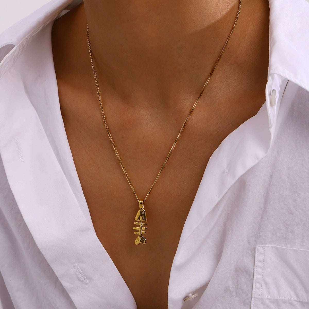 Maris Fishbone Necklace